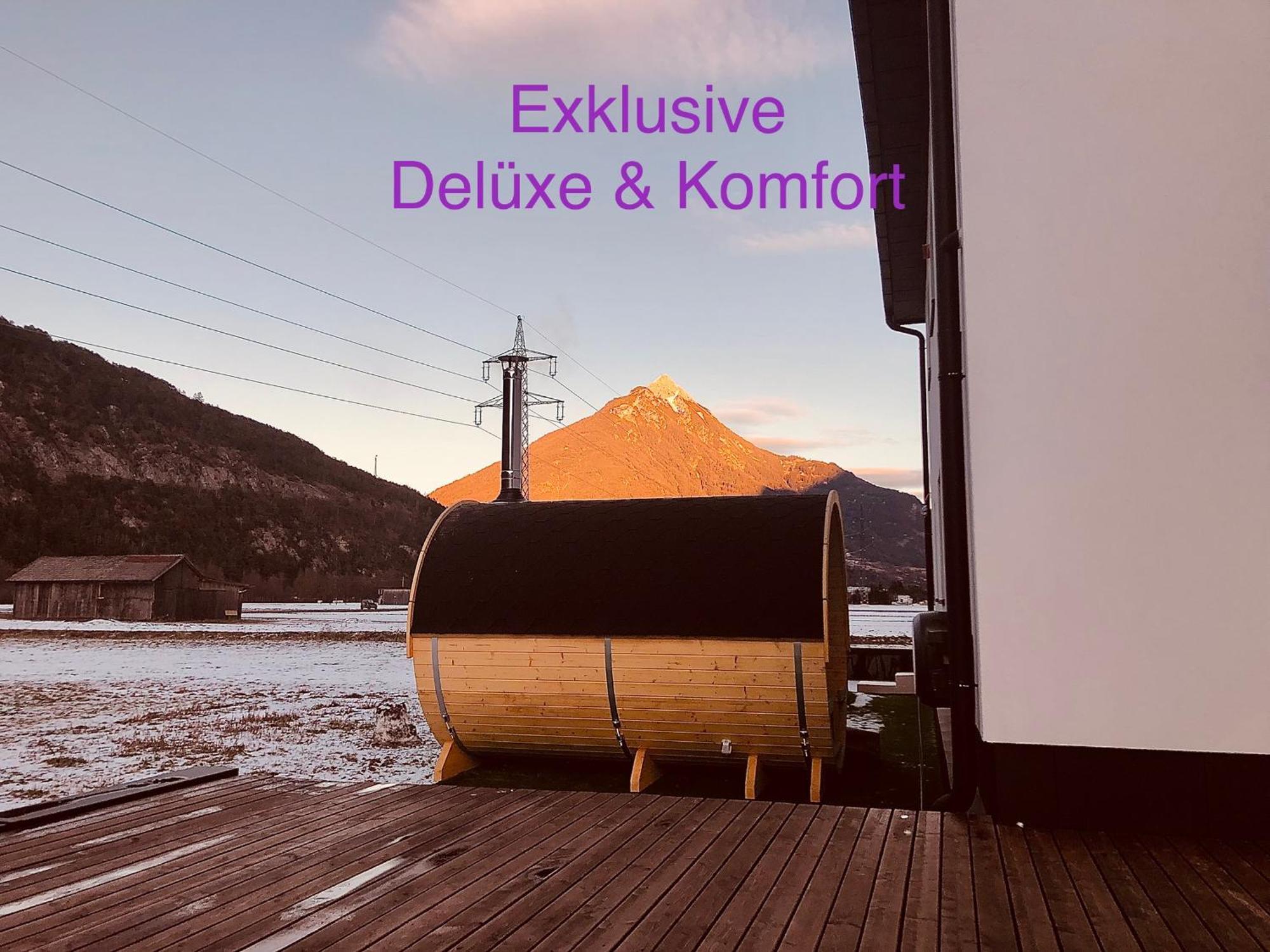 Deluxefort Fuer 10 Gaeste Mit Eigenem Whirlpool Und Fasssauna Imst Luaran gambar