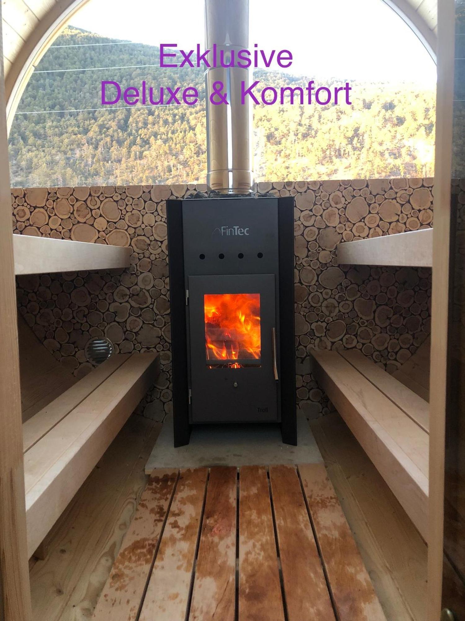 Deluxefort Fuer 10 Gaeste Mit Eigenem Whirlpool Und Fasssauna Imst Luaran gambar